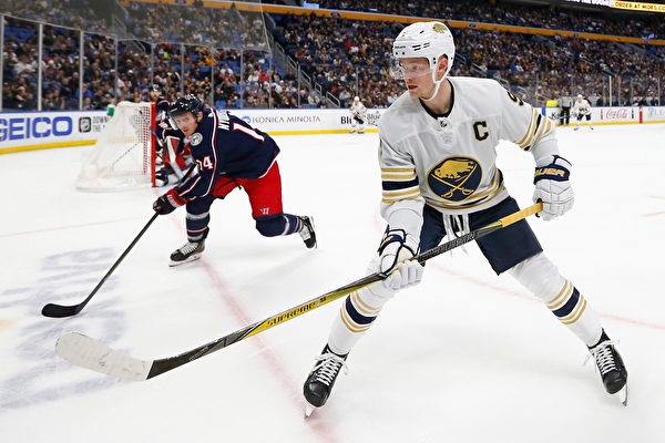 点球大战十人温哥华白浪6-5洛杉矶晋级四强，孙兴慜双响+失点